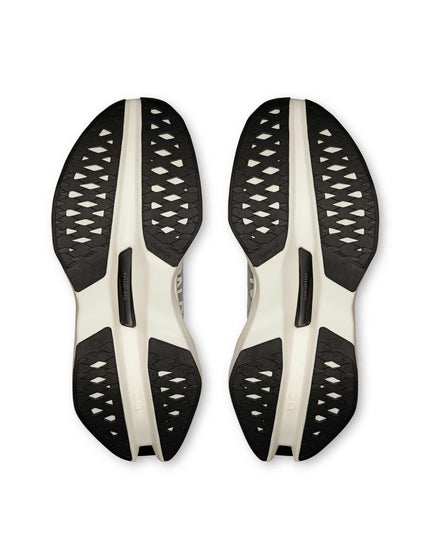 ON Running Cloudboom Max - White/Blackimage5- The Sports Edit