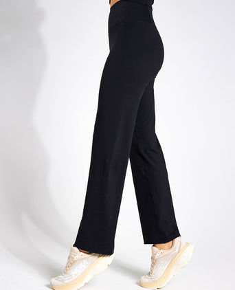 Straight Leg Yoga Joggers - Black