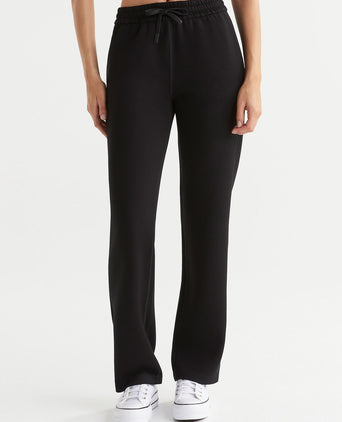 Aimie Relaxed Fit Jogger - Black
