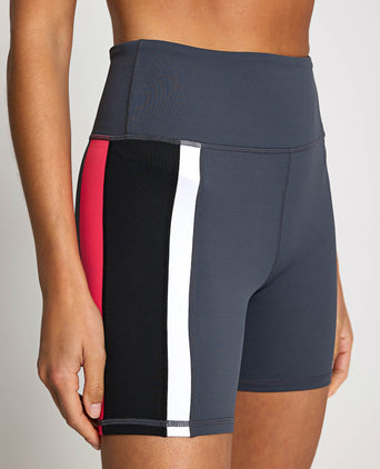 No Limits Short - Charcoal/Coral