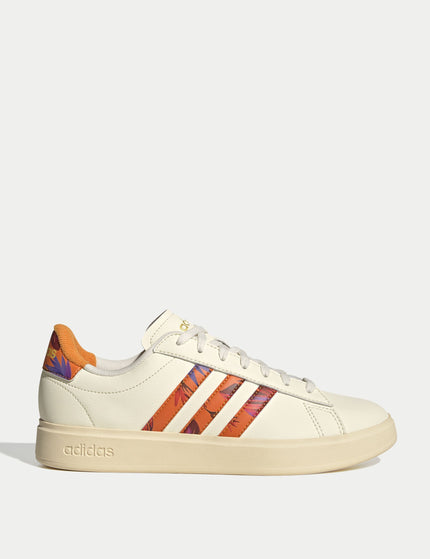 adidas Grand Court 2.0 Shoes - Cream White/Warm Vanilla/Gold Metallicimage1- The Sports Edit