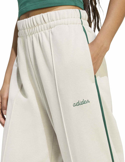 adidas Seasonal Essentials Colorpop Joggers with Embroidered Graphic - Wonder Alumina/Collegiate Greenimages3- The Sports Edit