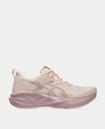Novablast 5 - White/Piedmont Grey
