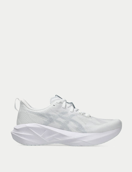 ASICS Novablast 5 - White/Piedmont Greyimages1- The Sports Edit