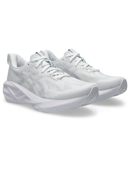 ASICS Novablast 5 - White/Piedmont Greyimages2- The Sports Edit