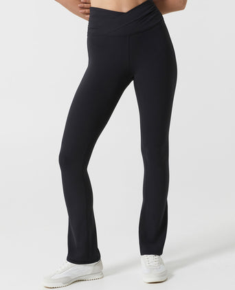 Harlow Cloud-Core Bootleg Legging - Black