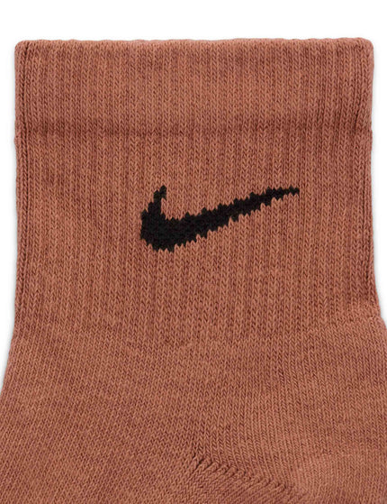 Nike Everyday Plus Cushioned Training Ankle Socks (3 Pairs) - Brown/Pink/Beigeimage4- The Sports Edit