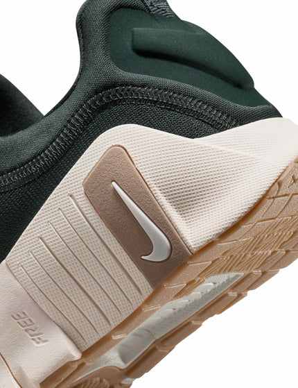 Nike Free Metcon 6 Shoes - Vintage Green/Gum Light Brown/Sailimage6- The Sports Edit