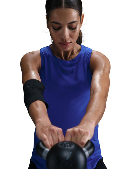 Nike One Classic Dri-FIT Tank Top - Hyper Royal/Blackimage4- The Sports Edit