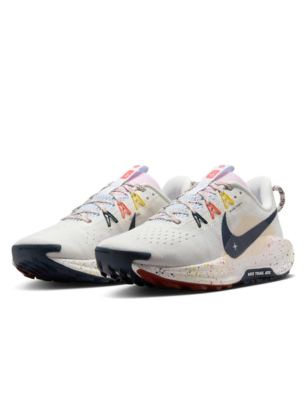 Nike Pegasus Trail 5 Shoes - Summit White/Armory Navy/Football Greyimage3- The Sports Edit