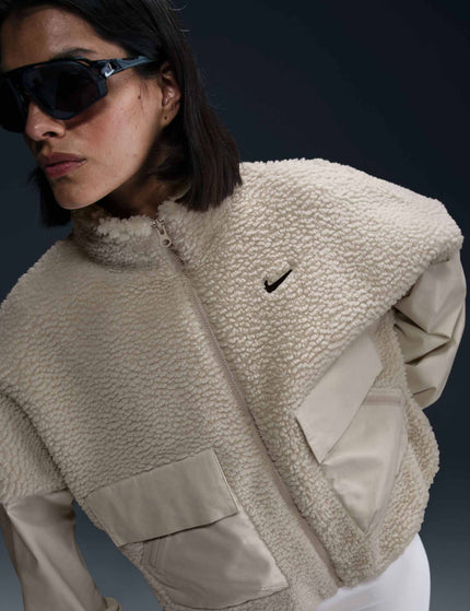 Nike Sportswear Essential Oversized Cozy Jacket - Light Orewood Brown/Blackimage3- The Sports Edit