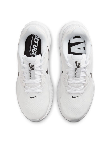 Nike Structure 26 Shoes - White/Black/Pure Platinumimages5- The Sports Edit