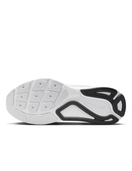 Nike Structure 26 Shoes - White/Black/Pure Platinumimages7- The Sports Edit