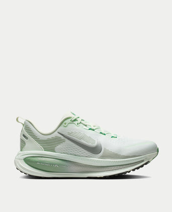 Vomero 18 Running Shoes - Barley Green/Metallic Silver/Steam