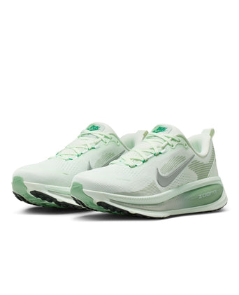 Vomero 18 Running Shoes - Barley Green/Metallic Silver/Steam