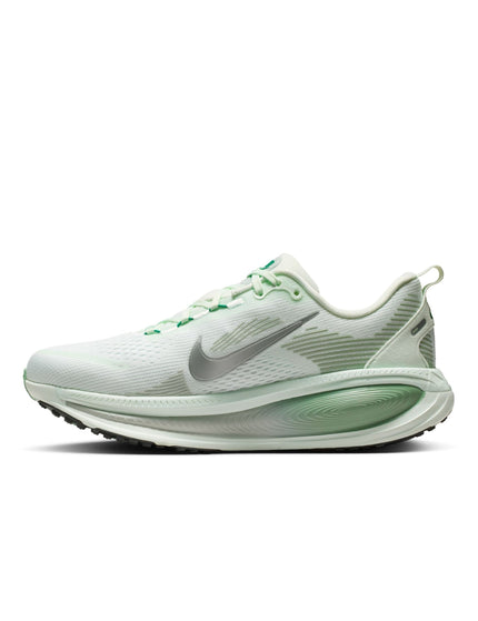 Nike Vomero 18 Running Shoes - Barley Green/Metallic Silver/Steamimages5- The Sports Edit