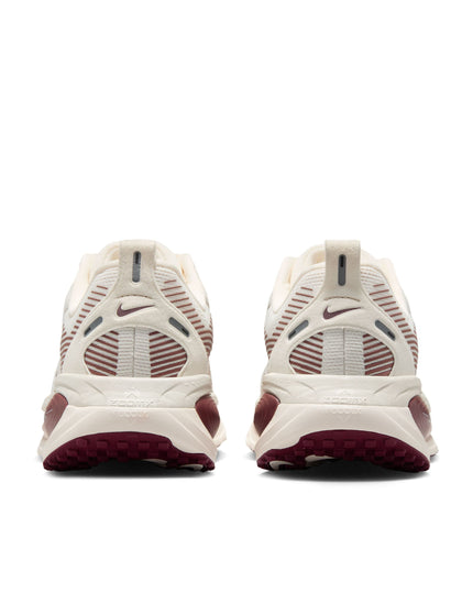 Nike Vomero 18 Running Shoes - Pale Ivory/Dark Team Red/Red Sepiaimages3- The Sports Edit