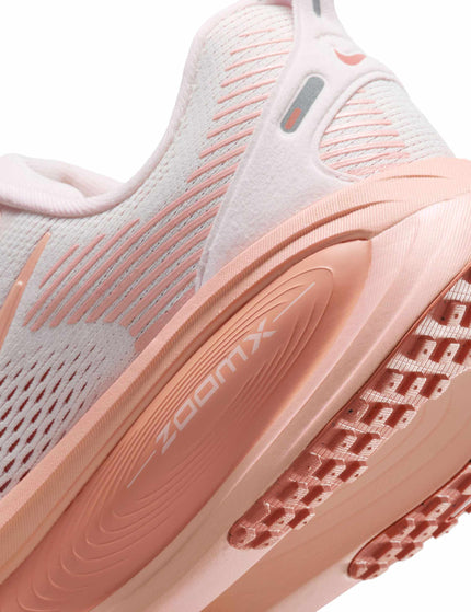 Nike Vomero 18 Running Shoes - Light Soft Pink/Madder Rootimage8- The Sports Edit