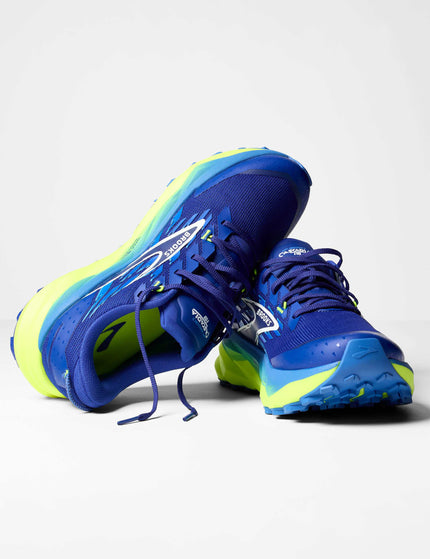 Brooks Cascadia 19 - Surf the Web/Nightlife/Whiteimages4- The Sports Edit