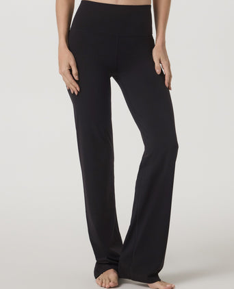 AllTheFeels Straight Leg - Black