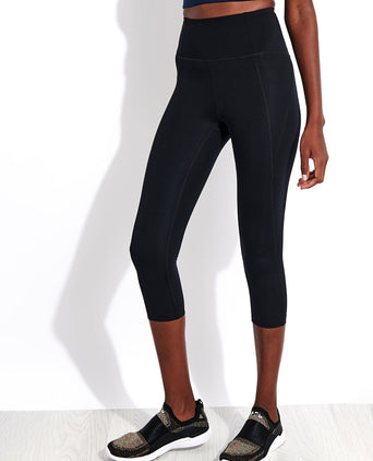 Compressive High Waisted Capri Legging - Black