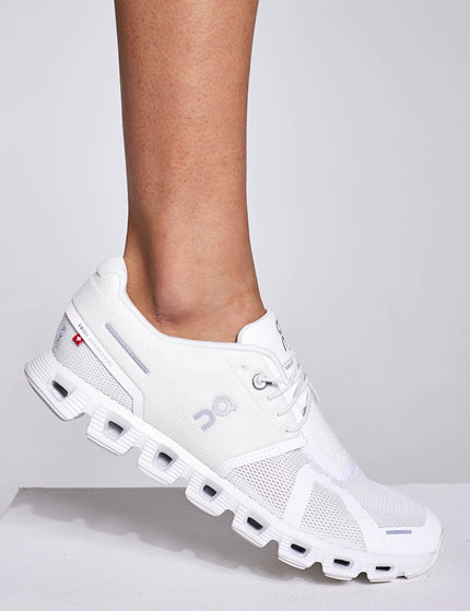 ON Running Cloud 5 - Undyed White/Whiteimage2- The Sports Edit