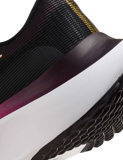 Nike Zoom Fly 5 Shoes - Black/White/Fireberry/Metallic Goldimage8- The Sports Edit