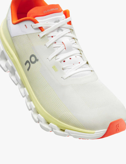 ON Running Cloudflow 4 - White/Hayimage4- The Sports Edit