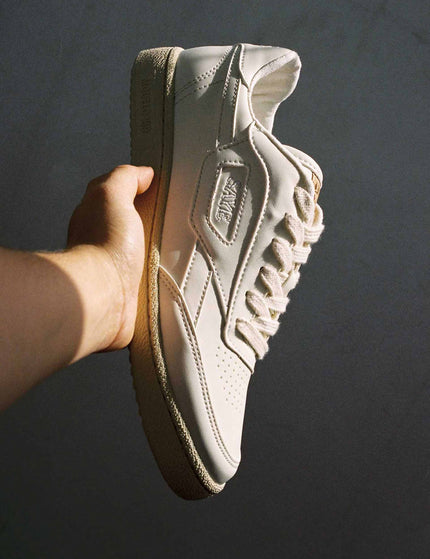 Saye Modelo '89 Vegan Trainers - Off Whiteimage8- The Sports Edit